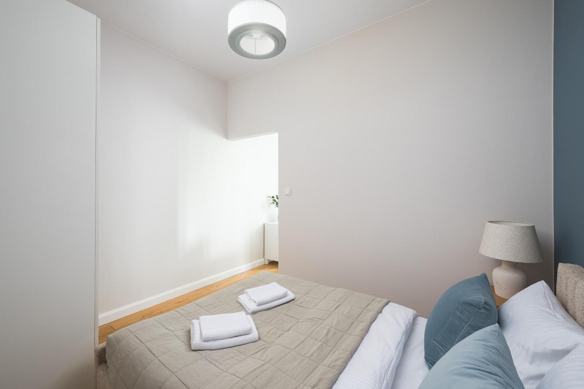 Wola Ratusz Homely Apartment วอร์ซอ ภายนอก รูปภาพ