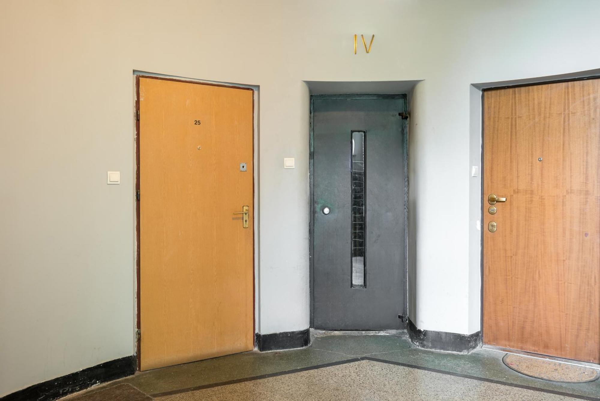 Wola Ratusz Homely Apartment วอร์ซอ ภายนอก รูปภาพ